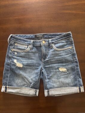 White House Black Market Women's Distressed Rolled Hem Denim Shorts Size 00